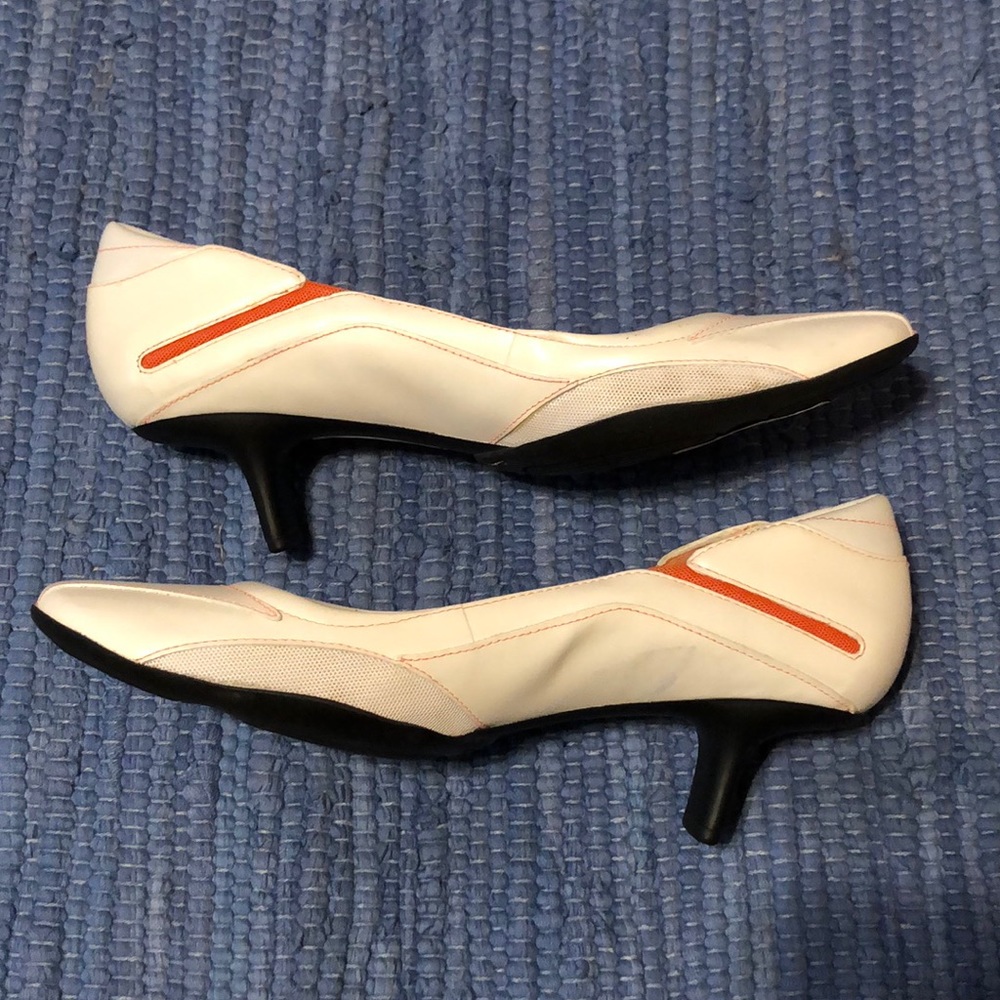 Cole Haan G Series white & orange low heels